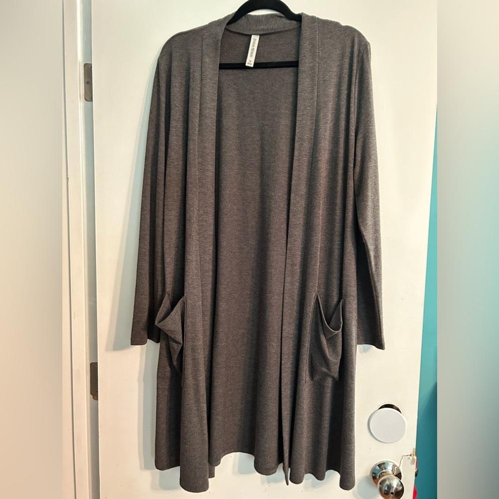Zenana Premium charcoal gray long cardigan w/pockets size 1x